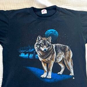 Jerzees Vintage Wolf Moon Graphic Tee – Single Stitch Black T-Shirt (Large)